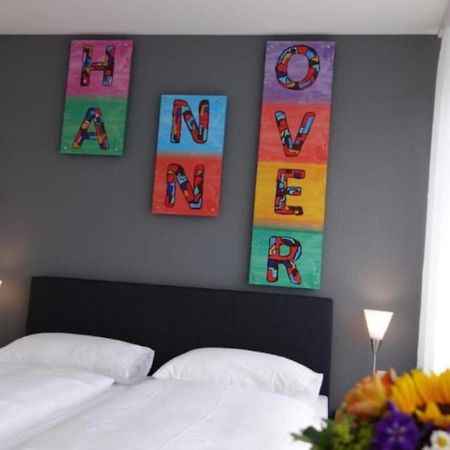 Plaza Inn Hannover City Nord Esterno foto