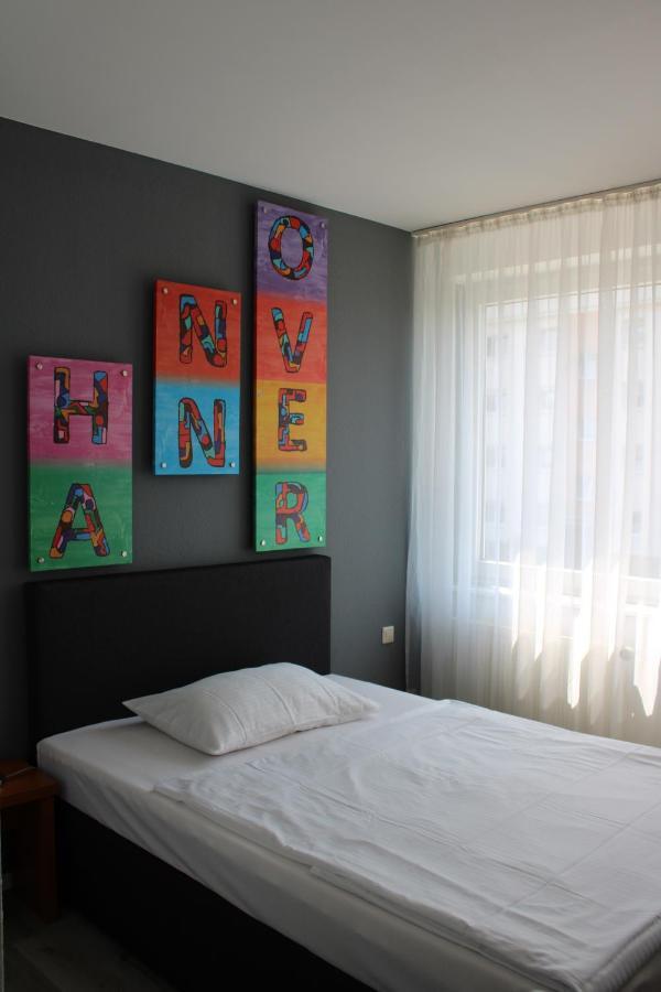 Plaza Inn Hannover City Nord Esterno foto
