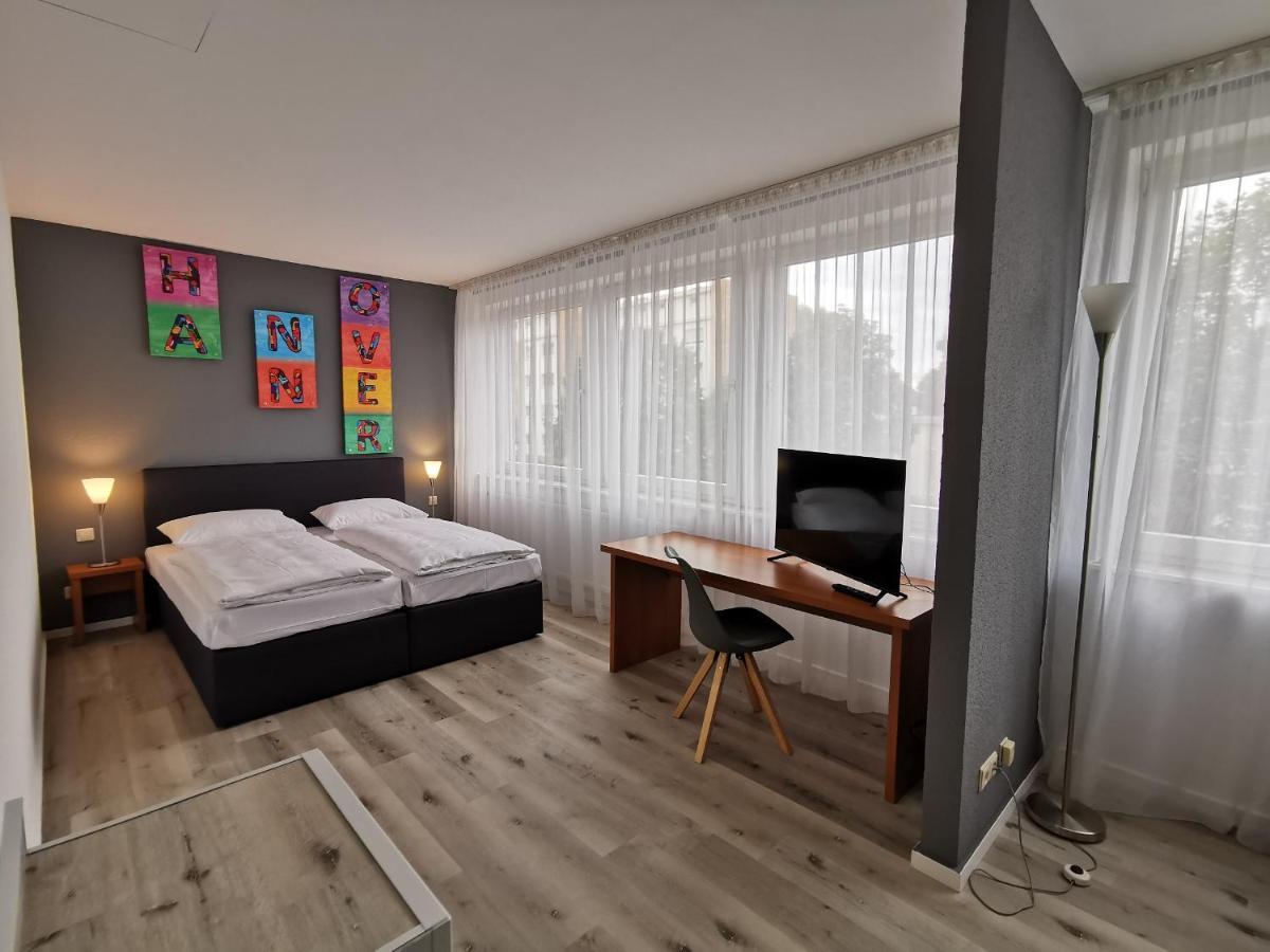 Plaza Inn Hannover City Nord Esterno foto